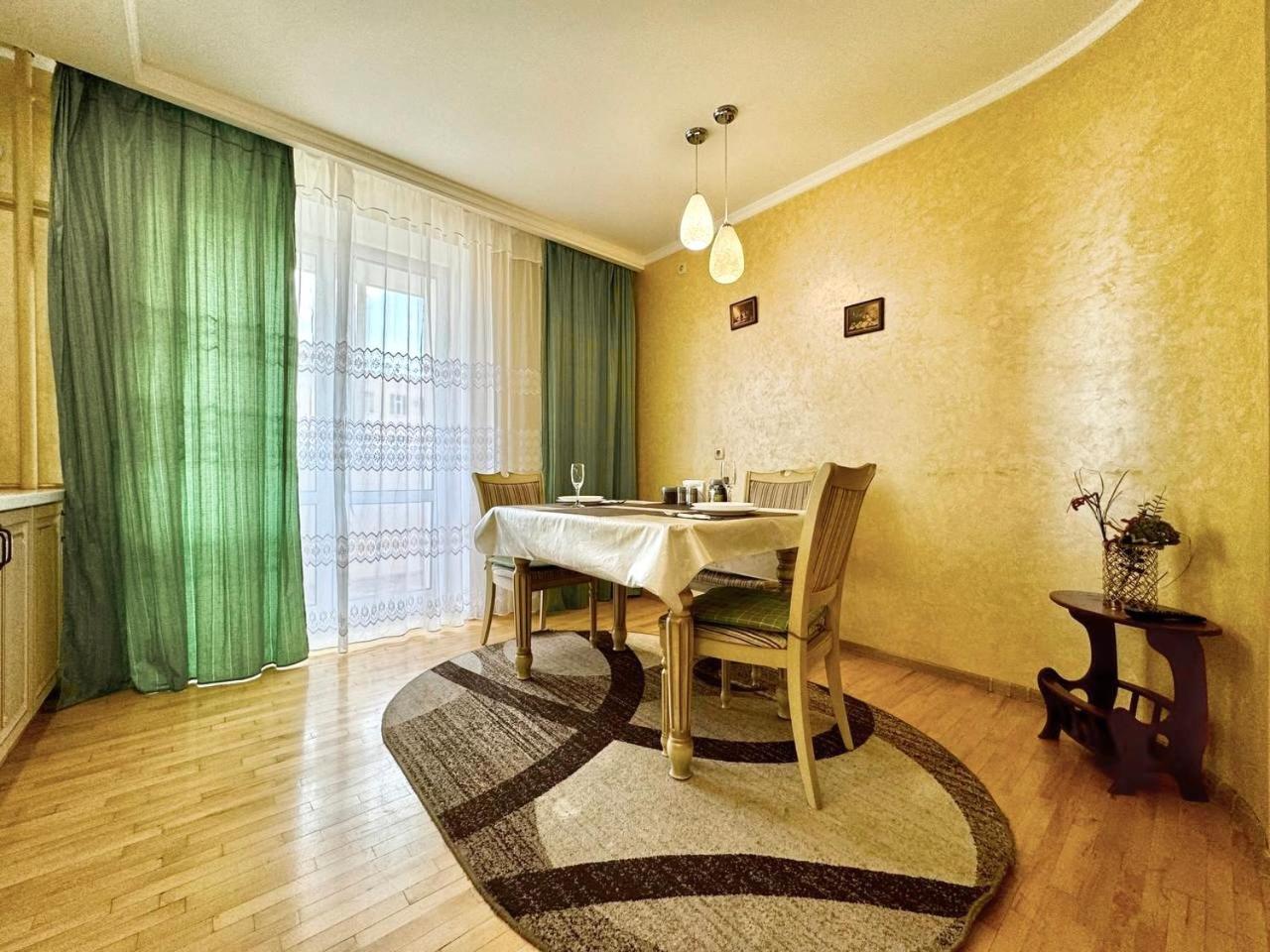 Apartpoltava Вишукані Просторі Апартаменти, Аграрний Університет, Звітна Документація Buitenkant foto